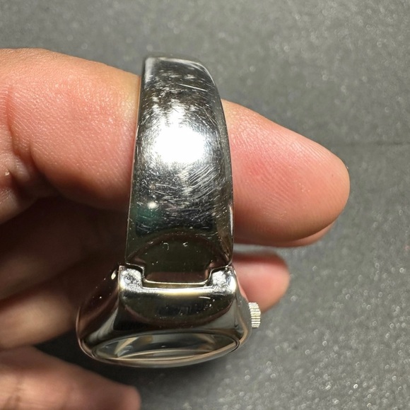 JACLYN SMITH Ladies Diamond Quartz Watch Silver Tone Black Dial Working - Picture 4 of 9